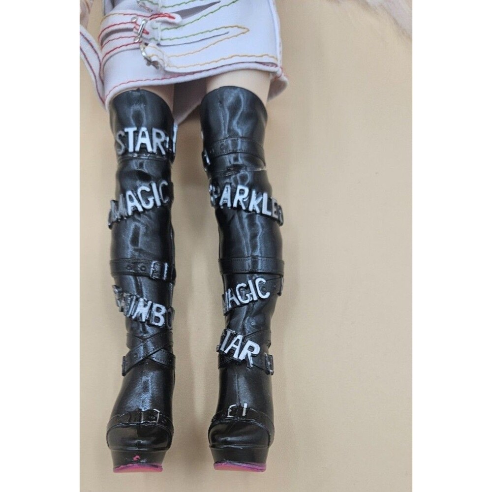 Rainbow High Amaya Raine 10" Fashion Doll Long Rainbow Hair Jointed MGA - Picture 2 of 6